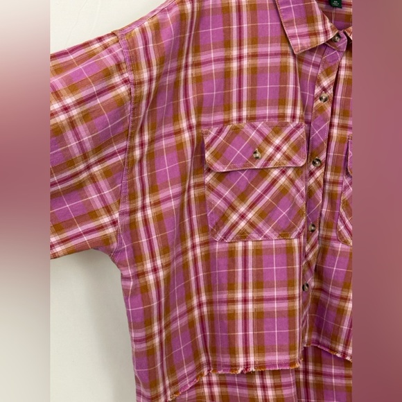 Wild Fable Women’s Pink Plaid Cropped Over-Sized Frayed Edge Flannel Shi… - Picture 7 of 11